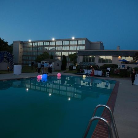 Exton Hotel And Conference Center Kültér fotó